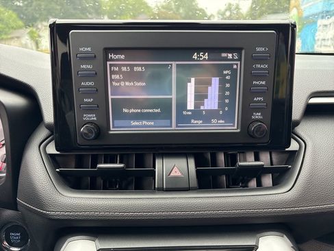 Used 2019 Toyota RAV4 XLE image 13