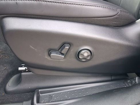 New 2026 Chrysler Pacifica Select FWD image 23