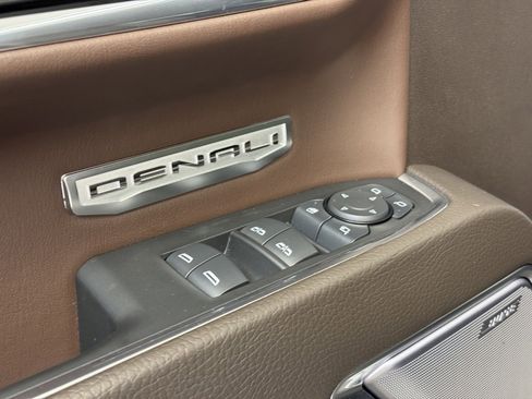 Used 2024 GMC Sierra 1500 Denali w/ Denali Reserve Package image 11