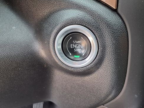 Used 2020 Chevrolet Silverado 1500 High Country w/ Technology Package AWD/4WD image 23