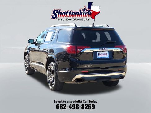 Used 2019 GMC Acadia Denali w/ Technology Package FWD image 8