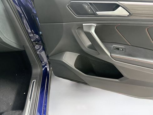 Used 2024 Volkswagen Tiguan Wolfsburg Edition image 31