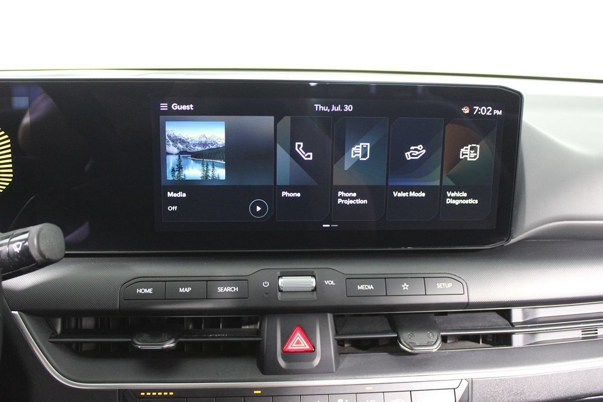 Used 2025 Kia K4 FWD image 15