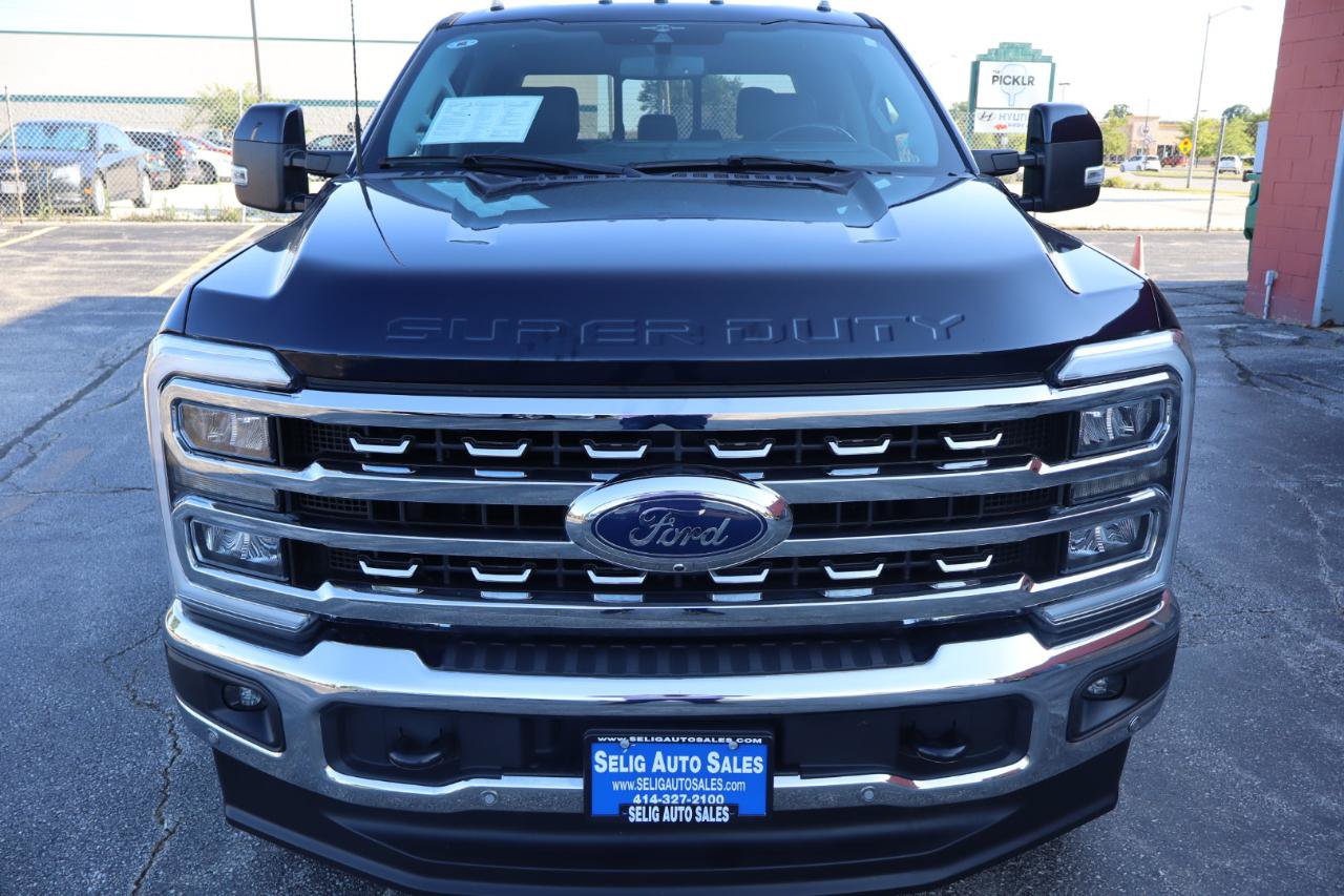Used 2023 Ford F250 Lariat w/ Lariat Ultimate Package AWD/4WD image 2