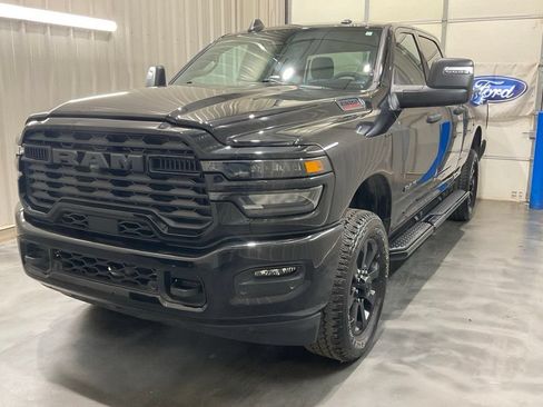 Used 2026 RAM 2500 Big Horn AWD/4WD image 4