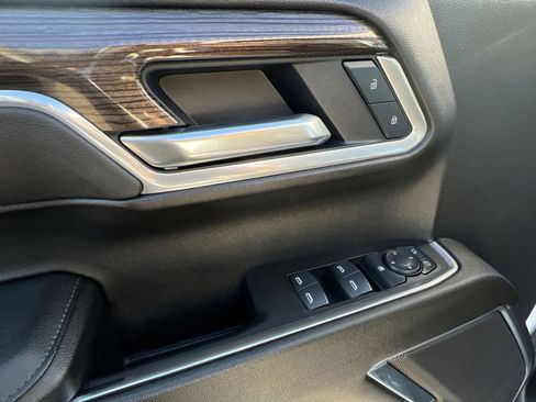 Used 2025 Chevrolet Silverado 1500 LT image 15