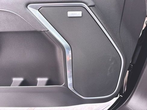 Used 2025 Chevrolet Silverado 1500 LTZ image 25