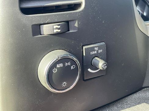Used 2012 Chevrolet Silverado 1500 LT AWD/4WD image 24