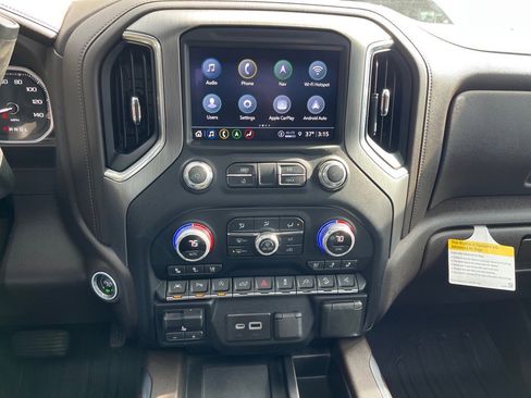 Used 2022 GMC Sierra 1500 Denali w/ Denali Premium Package image 21