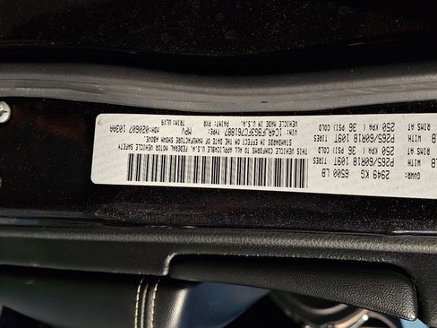 Used 2015 Jeep Grand Cherokee Limited w/ Trailer Tow Group IV AWD/4WD image 27