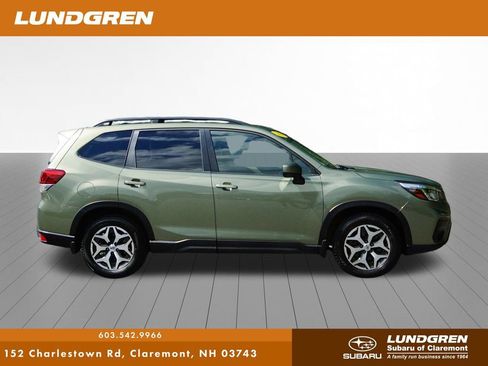 Used 2019 Subaru Forester Premium AWD/4WD image 2