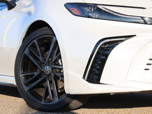 Used 2025 Toyota Camry XSE image 8