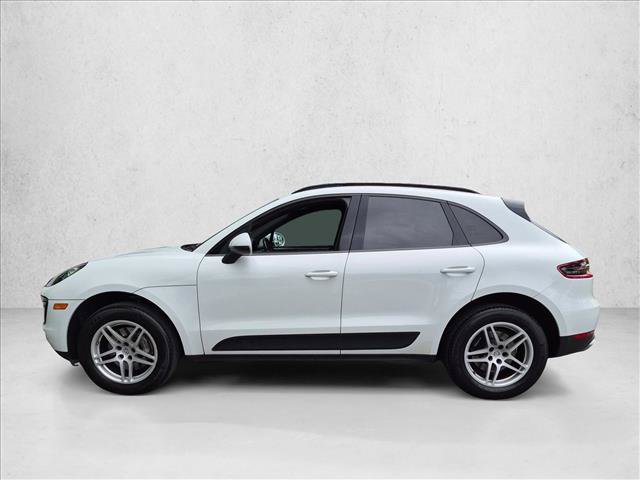 Used 2018 Porsche Macan AWD/4WD image 8