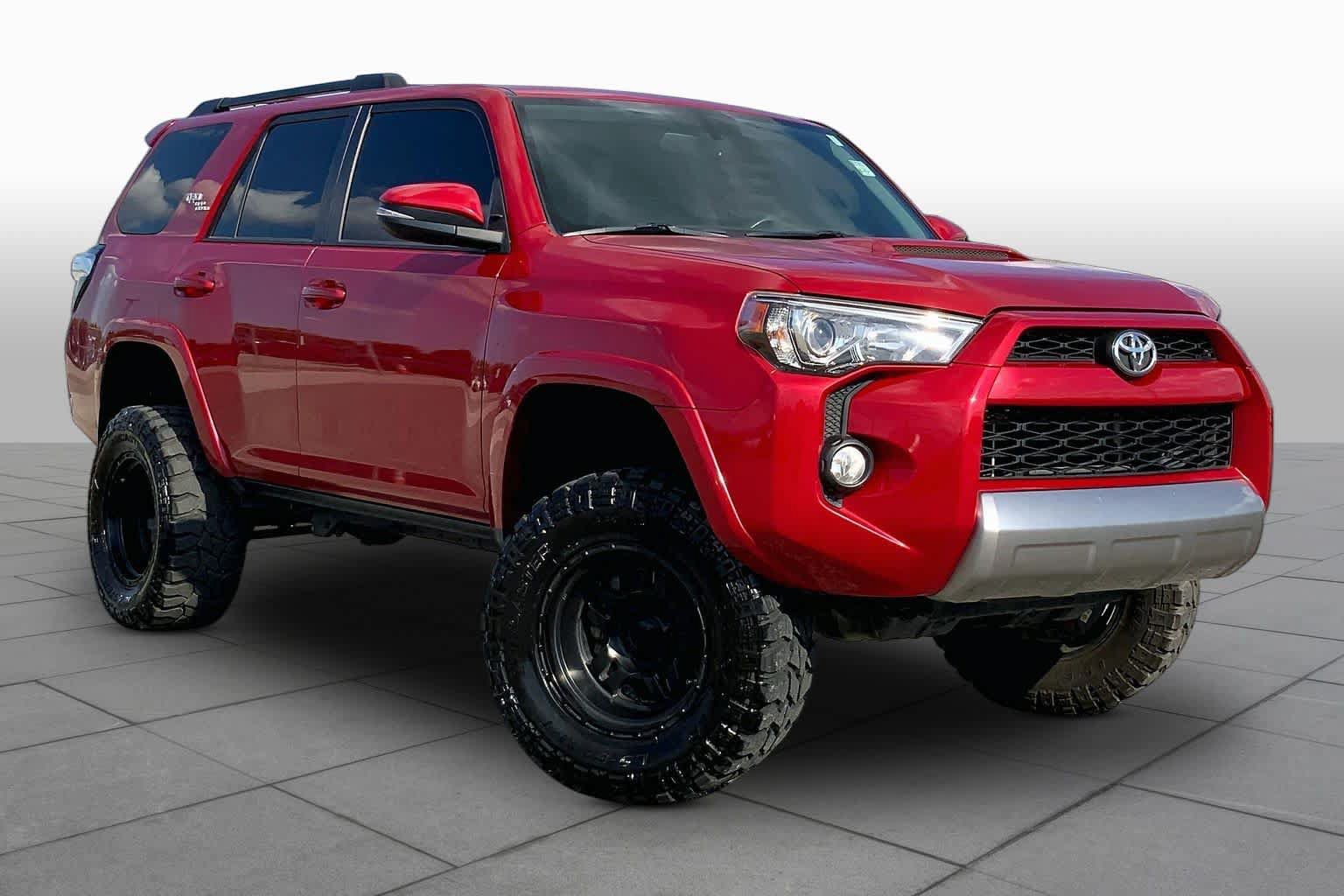 Used 2019 Toyota 4Runner TRD Off-Road Premium AWD/4WD image 3