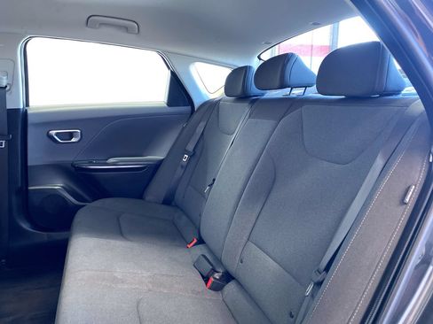 Certified 2025 Kia K4 FWD image 33