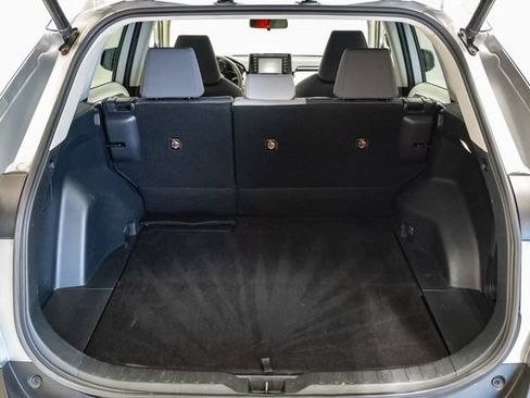 Used 2020 Toyota RAV4 XLE w/ Convenience Package FWD image 36