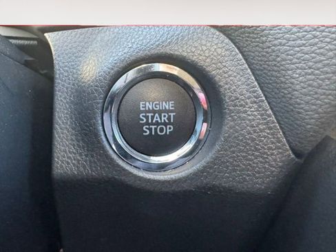Certified 2021 Toyota RAV4 XLE AWD/4WD image 27