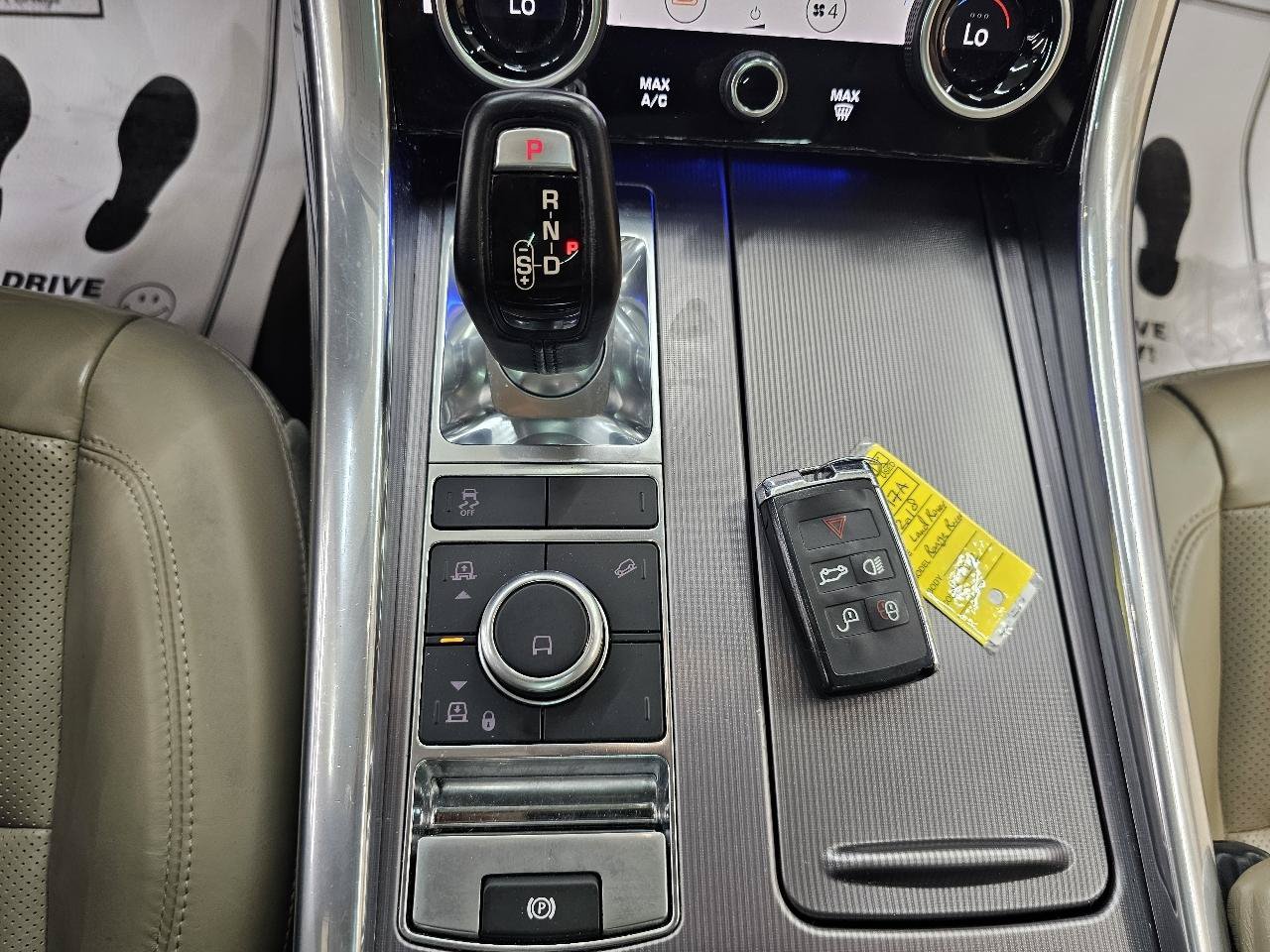 Used 2018 Land Rover Range Rover Sport HSE AWD/4WD image 36