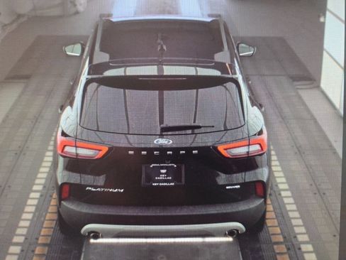 Used 2023 Ford Escape Platinum AWD/4WD image 6