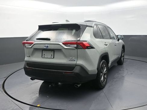 Certified 2023 Toyota RAV4 XLE Premium AWD/4WD image 8