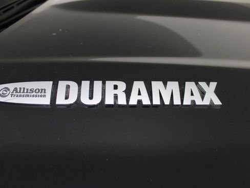 Used 2017 Chevrolet Silverado 2500 LTZ image 11