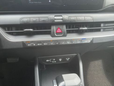 Used 2025 Kia K4 FWD image 27