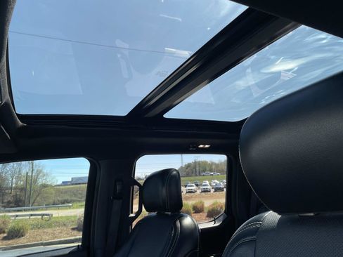 Used 2018 Ford F150 Lariat w/ Equipment Group 502A Luxury image 20