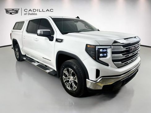 Used 2026 GMC Sierra 1500 SLE w/ X31 Off-Road Package AWD/4WD image 3