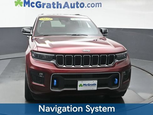 Used 2023 Jeep Grand Cherokee Overland w/ Luxury Tech Group IV AWD/4WD image 5