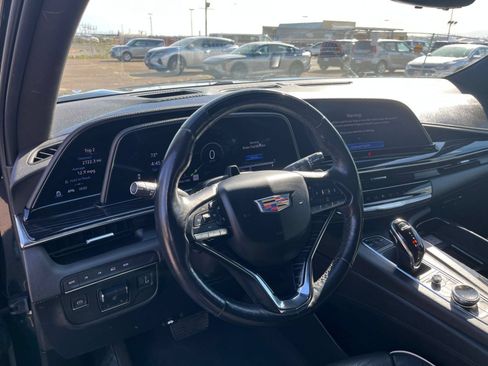 Used 2023 Cadillac Escalade Sport AWD/4WD image 29