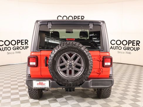 Used 2024 Jeep Wrangler Sport AWD/4WD image 20