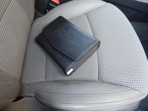 Used 2011 Hyundai Sonata SE w/ Navigation & Sunroof Pkg 4 image 26