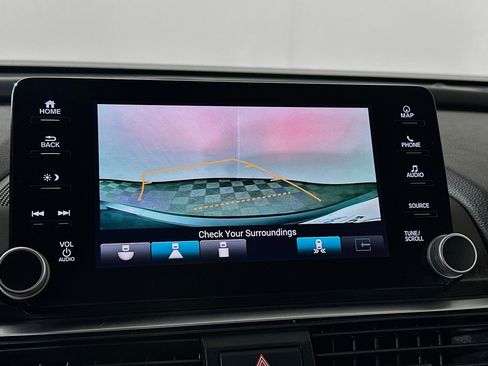 Used 2018 Honda Accord Touring image 14