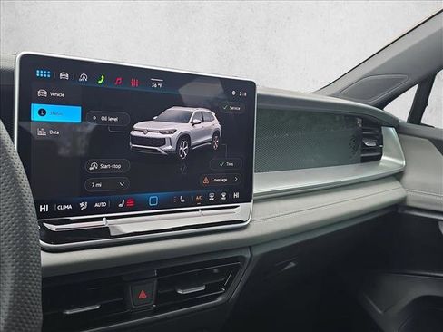 New 2026 Volkswagen Tiguan SE R-Line image 12