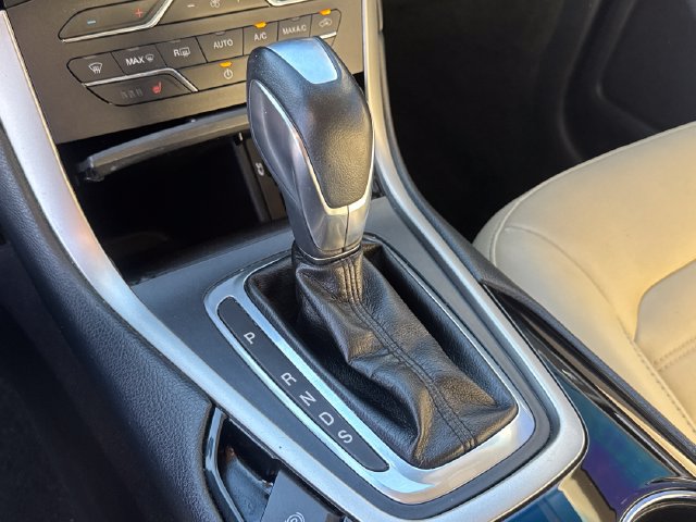 Used 2015 Ford Edge SEL w/ Equipment Group 201A FWD image 19