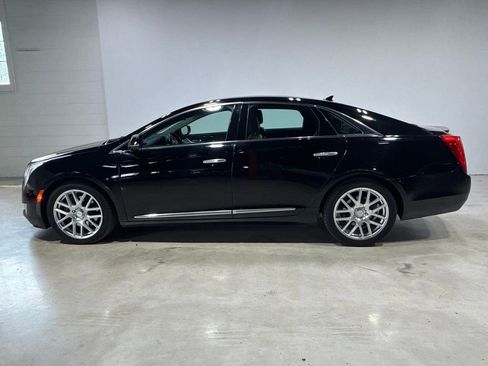 Used 2013 Cadillac XTS Luxury w/ Driver Awareness Package AWD/4WD image 4