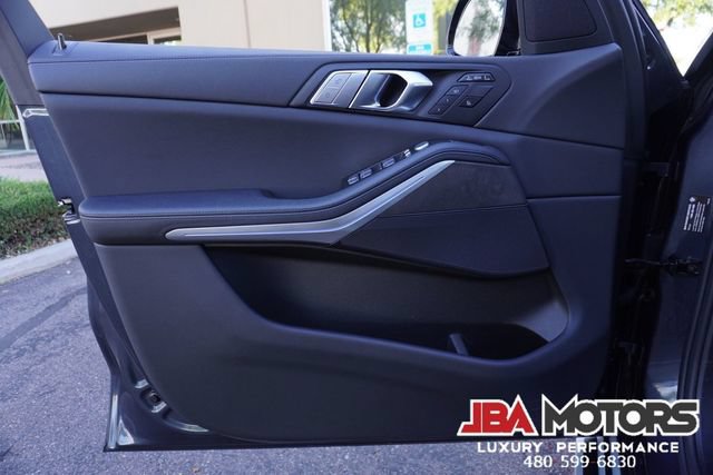 Used 2022 BMW X7 xDrive40i w/ Premium Package AWD/4WD image 89
