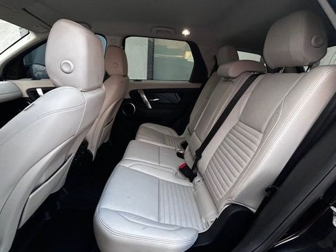 Used 2020 Land Rover Discovery Sport S image 12