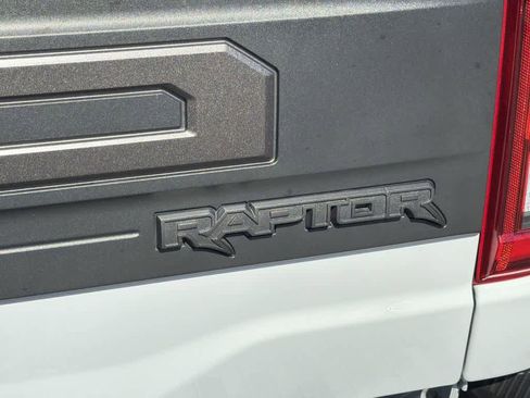Used 2023 Ford F150 Raptor w/ Raptor Carbon Fiber Package image 33