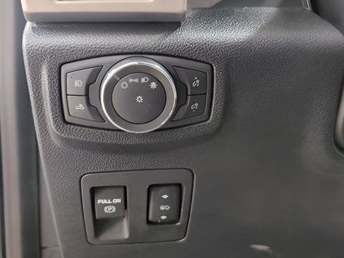 Used 2020 Ford F150 Platinum w/ Equipment Group 701A Luxury image 12