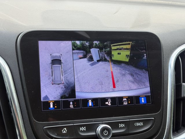 Used 2023 Chevrolet Equinox LT FWD image 17