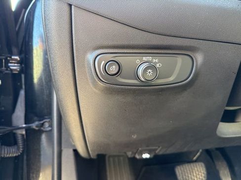 Used 2024 Chevrolet Equinox LS w/ LS Convenience Package image 30