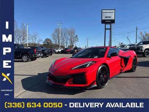 Used 2023 Chevrolet Corvette Z06 w/ Z07 Performance Package image 1