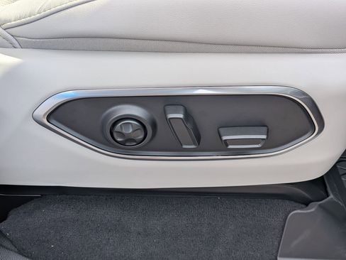 New 2026 Jeep Grand Wagoneer L Limited AWD/4WD image 41