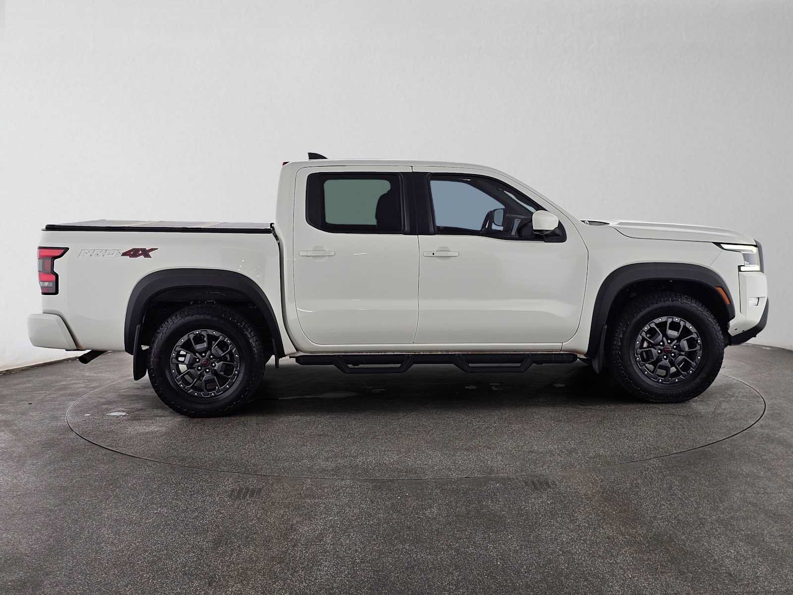 Used 2024 Nissan Frontier PRO-4X w/ Pro Premium Package AWD/4WD image 2
