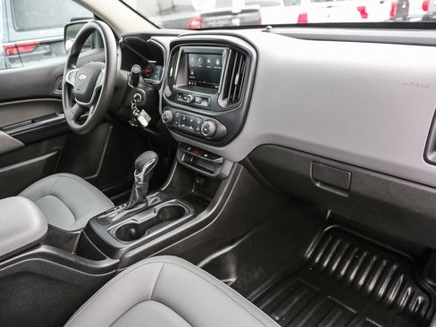 Used 2022 Chevrolet Colorado W/T w/ WT Convenience Package image 11