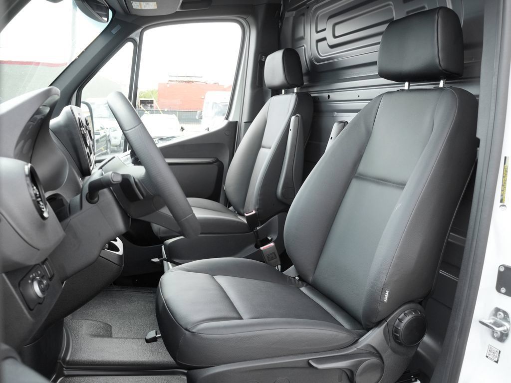 New 2026 Mercedes-Benz Sprinter 2500 image 10