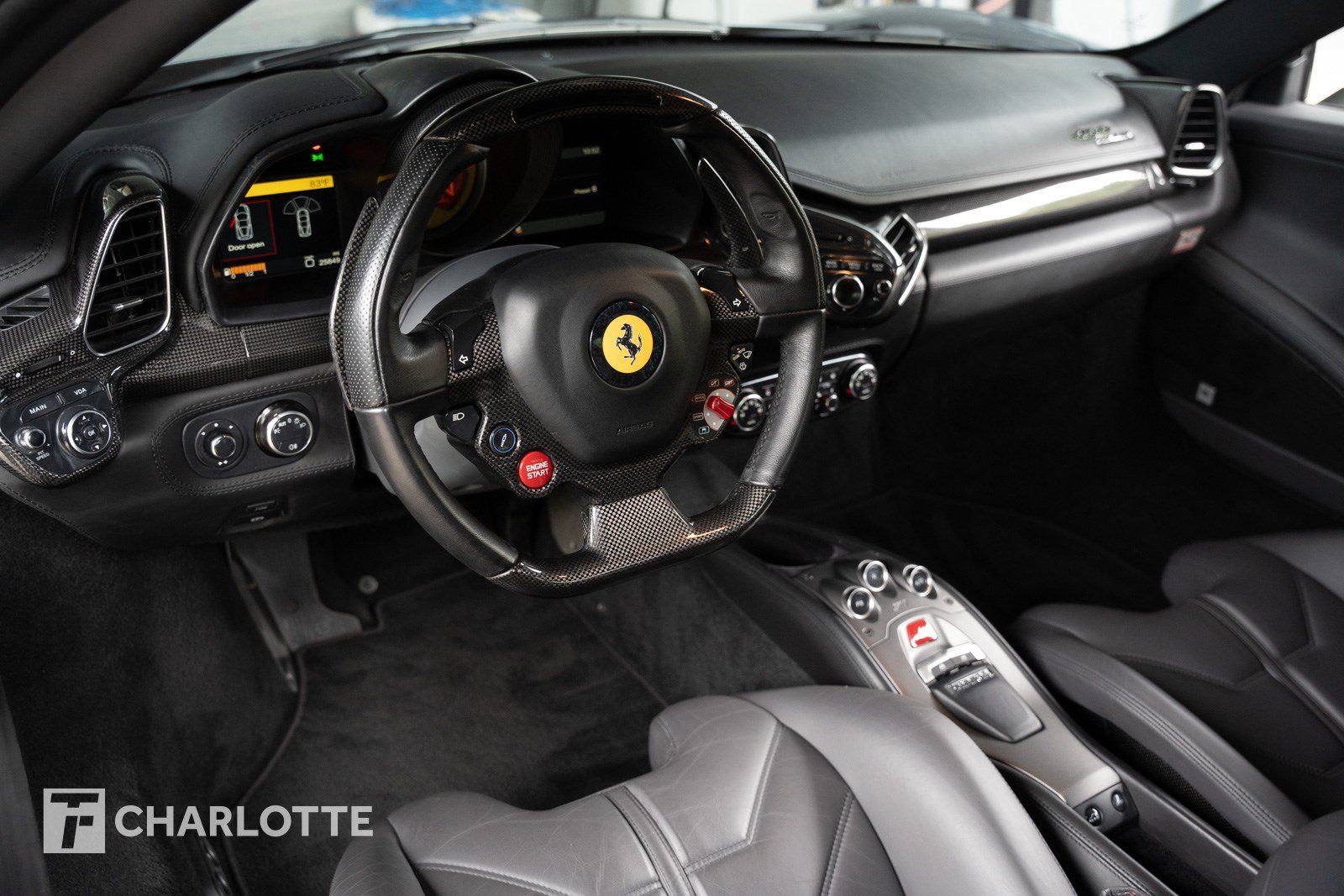 Used 2011 Ferrari 458 Italia Coupe RWD image 24