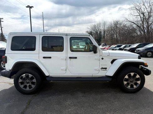 Used 2020 Jeep Wrangler Unlimited Sahara image 10