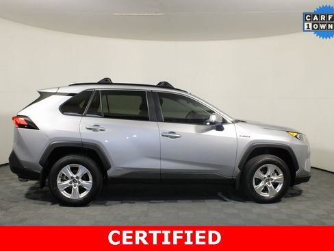 Used 2021 Toyota RAV4 XLE image 2